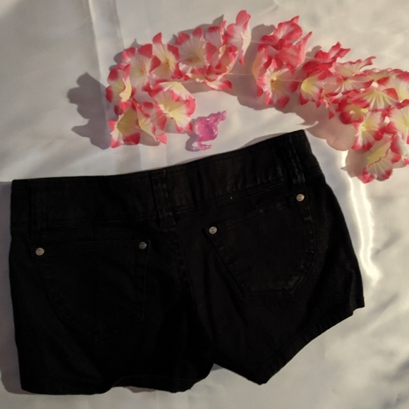 Deb Jeans women's/juniors size 3 black shorts - Picture 2 of 12